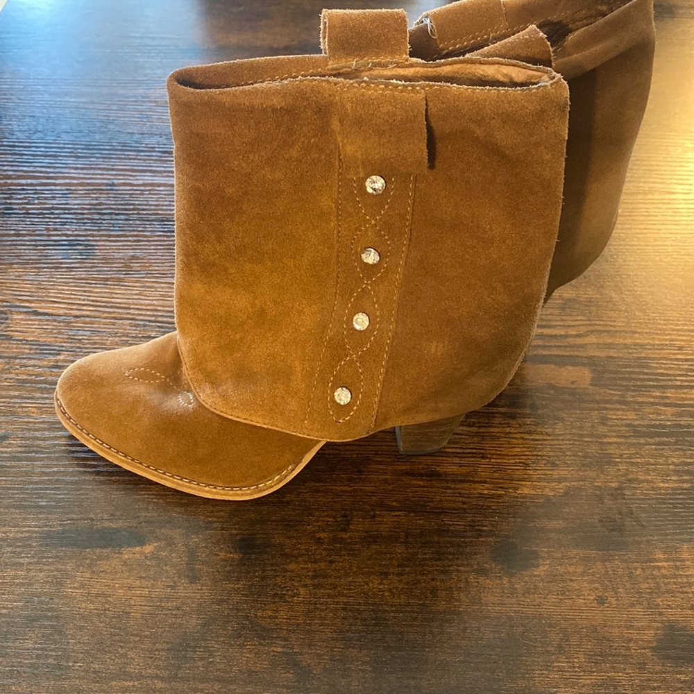 Zigi Boho Brown Ankle Boots with Button Detail